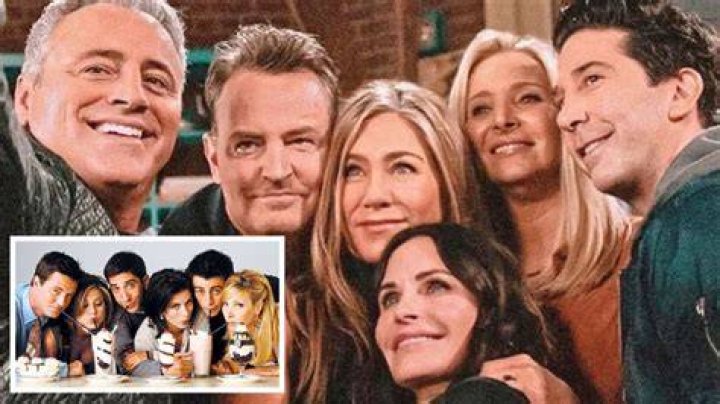20 Surprising People The Cast Of Friends Has Dated