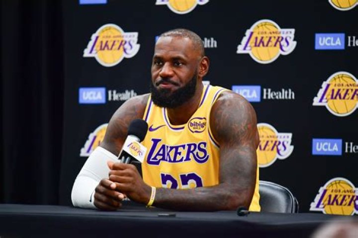 A Glace At LeBron James Business Genius