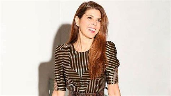 Here's How Marisa Tomei Earns And Spends Her Millions