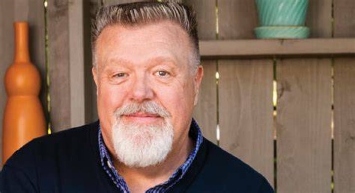 Joel McKinnon Miller Net Worth 2024