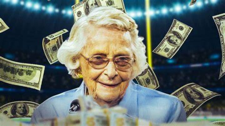 Virginia McCaskey Net Worth | TheRichest